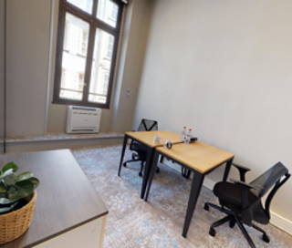 Bureau privé 12 m² 3 postes Coworking Rue Balthazar-Dieudé Marseille 13006 - photo 1